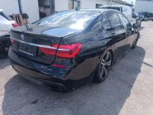 BMW 730 Baureihe 7 Lim 730 d xDrive - Bild 2