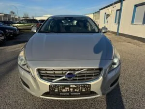 Volvo V60 Kombi Kinetic - Bild 5