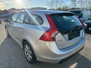 Volvo V60 Kombi Kinetic - Bild 6